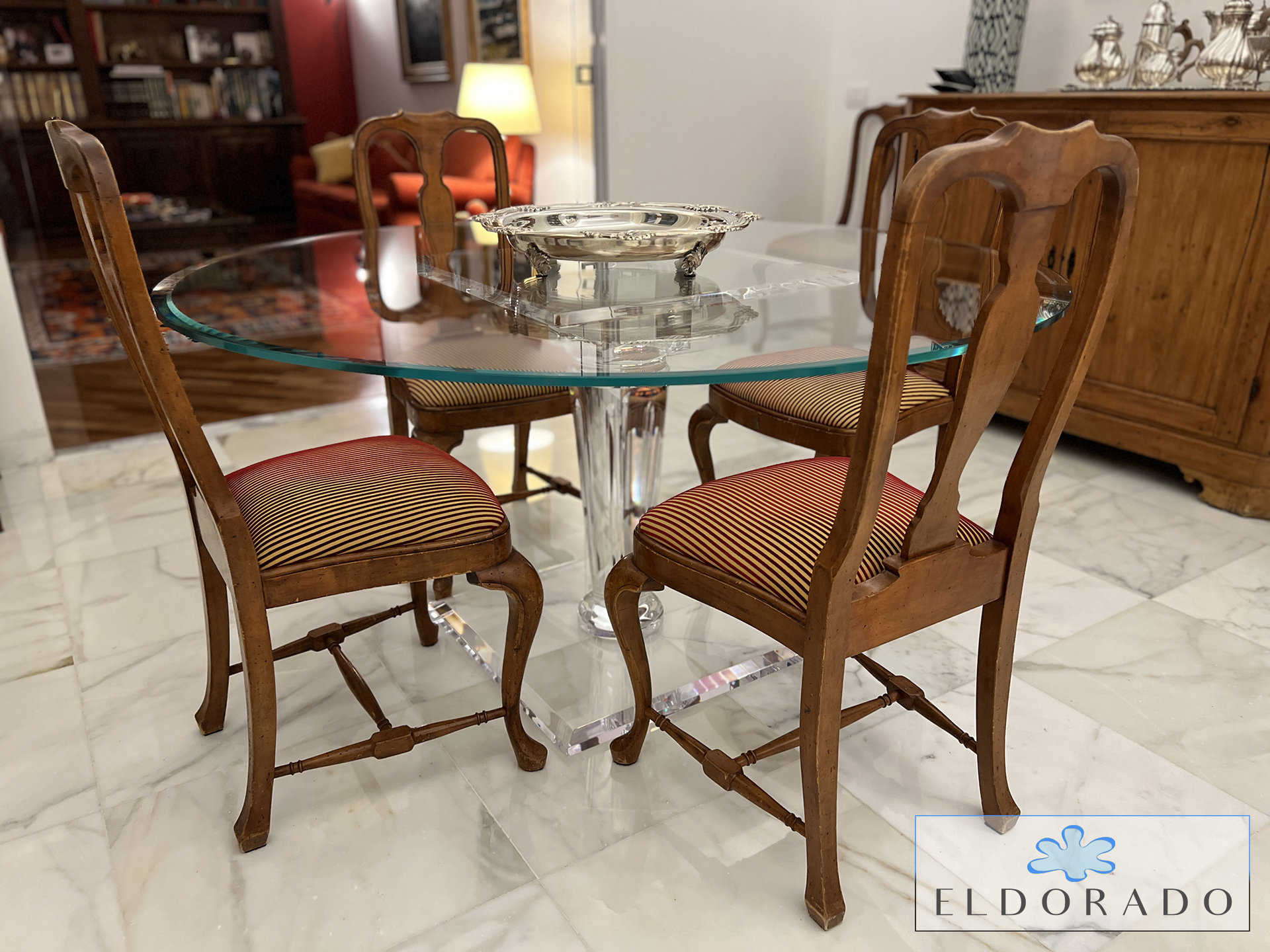 tavoli-pranzo-modello-lv24-con-1-colonna-0acrylic-dining-table-lv24-diam-150h76_b0-jpg