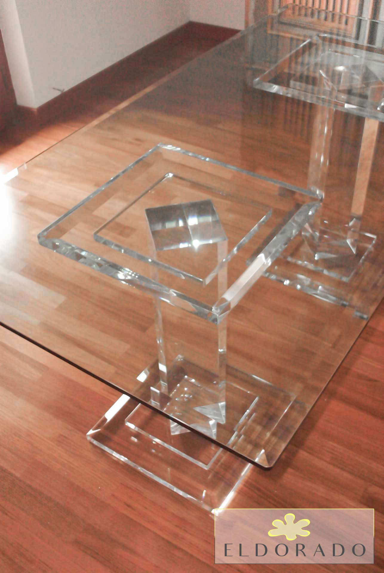 Colonna in plexiglass APE fusto diam 15 h 75