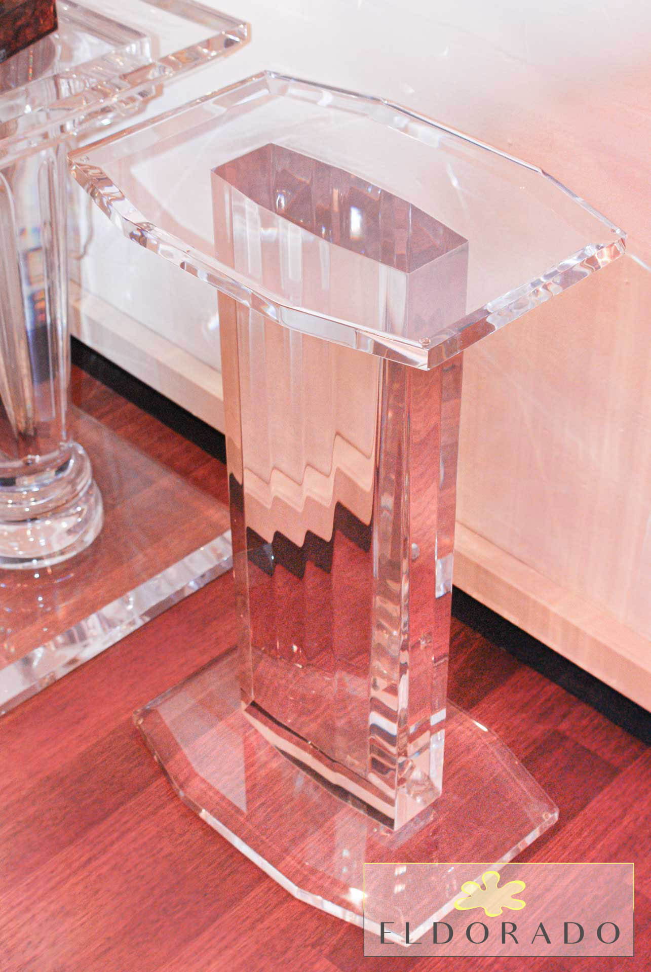 Colonna in plexiglass M12 h 75