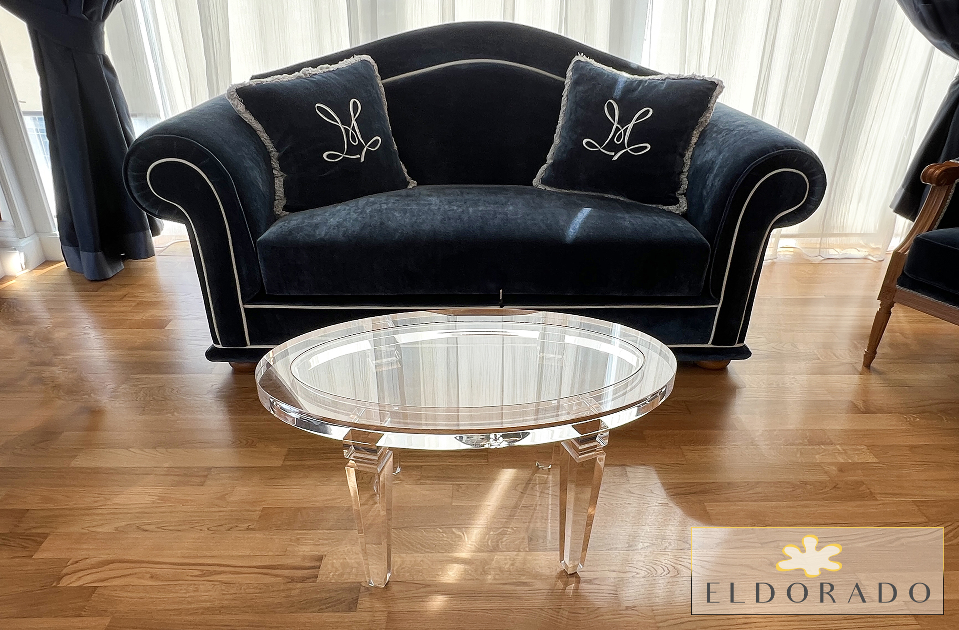 tavolini-da-salotto-modello-lv1-acrylic-coffee-table-lv1-80x45h40_oval-jpg