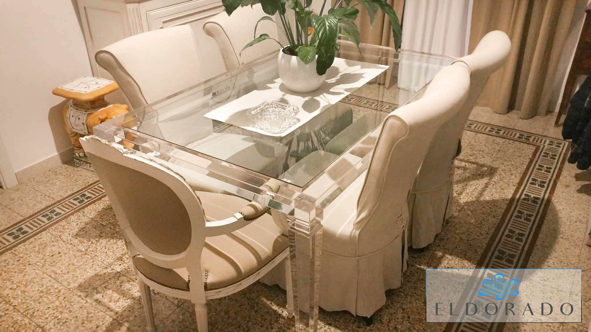 tavoli-pranzo-modello-lv1-0-acrylic-dining-table-lv1-160x100h76-jpg