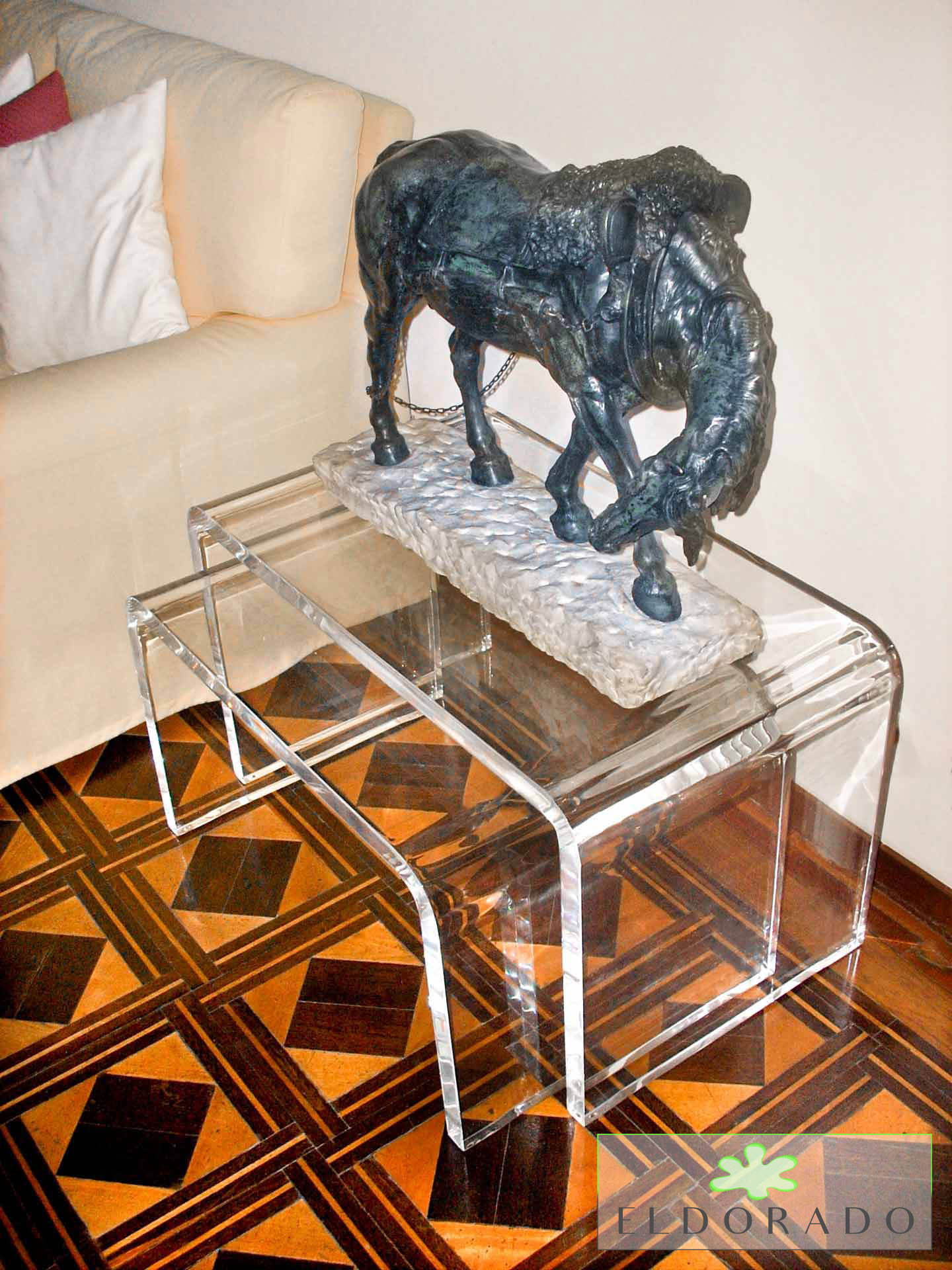 tavolini-angolari-lato-divano-modello-ponte-3-acrylic-side-tables-ponte-jpg