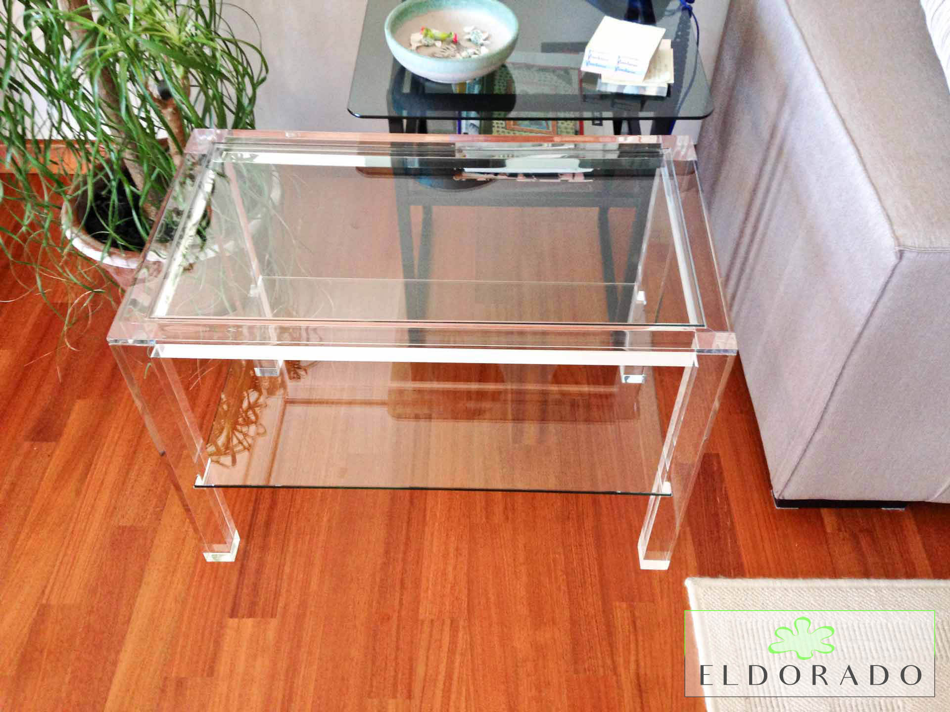 tavolini-angolari-lato-divano-modello-telaio-1-0-clear-acrylic-side-table-telaio-1-jpg