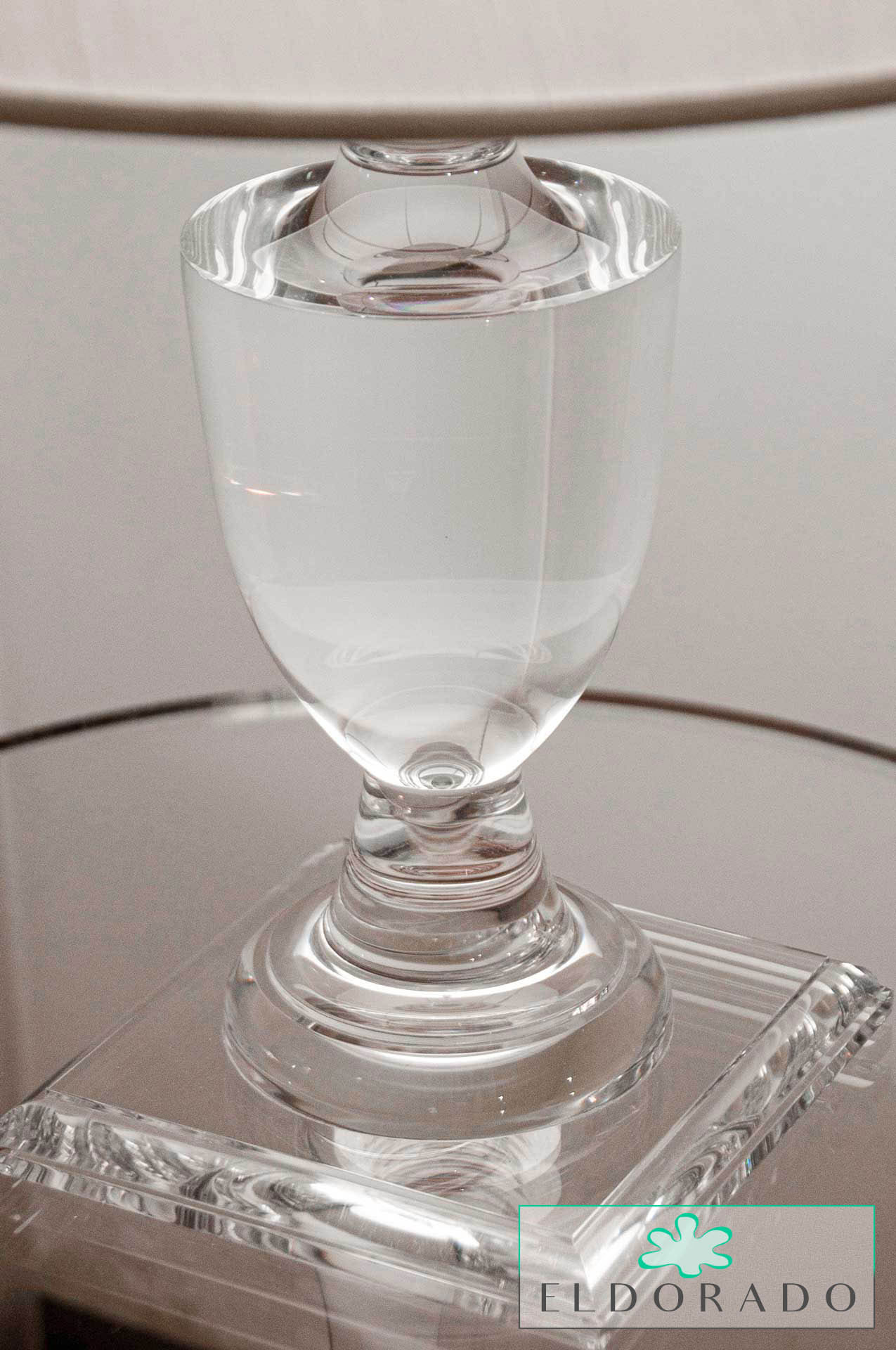 lampade-modello-anfora-grande-fine-acrylic-lamp-anfora-large-jpg