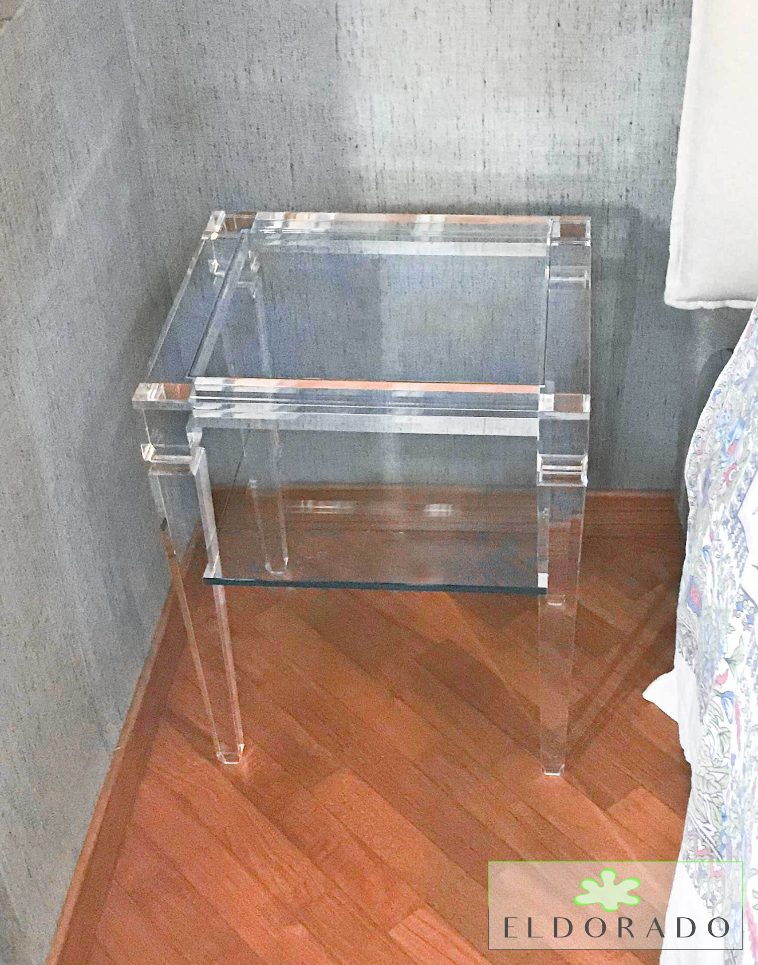tavolini-angolari-lato-divano-modello-lv1-6-fine-acrylic-side-tables-lv1-shelf-jpg