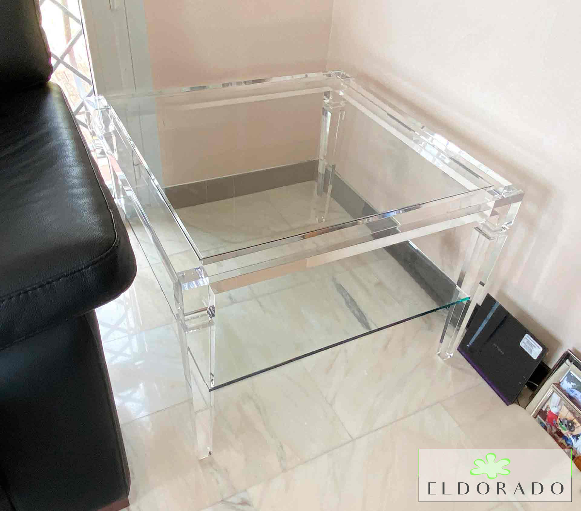 Tavolino in plexiglass LV1 cm 70 x 70 h 50 con ripiano