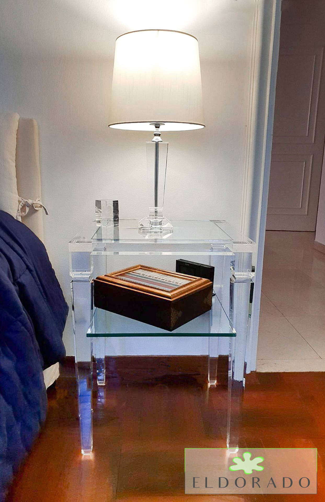 Tavolino in plexiglass LV1 cm 45 x 40 h 60 con ripiano
