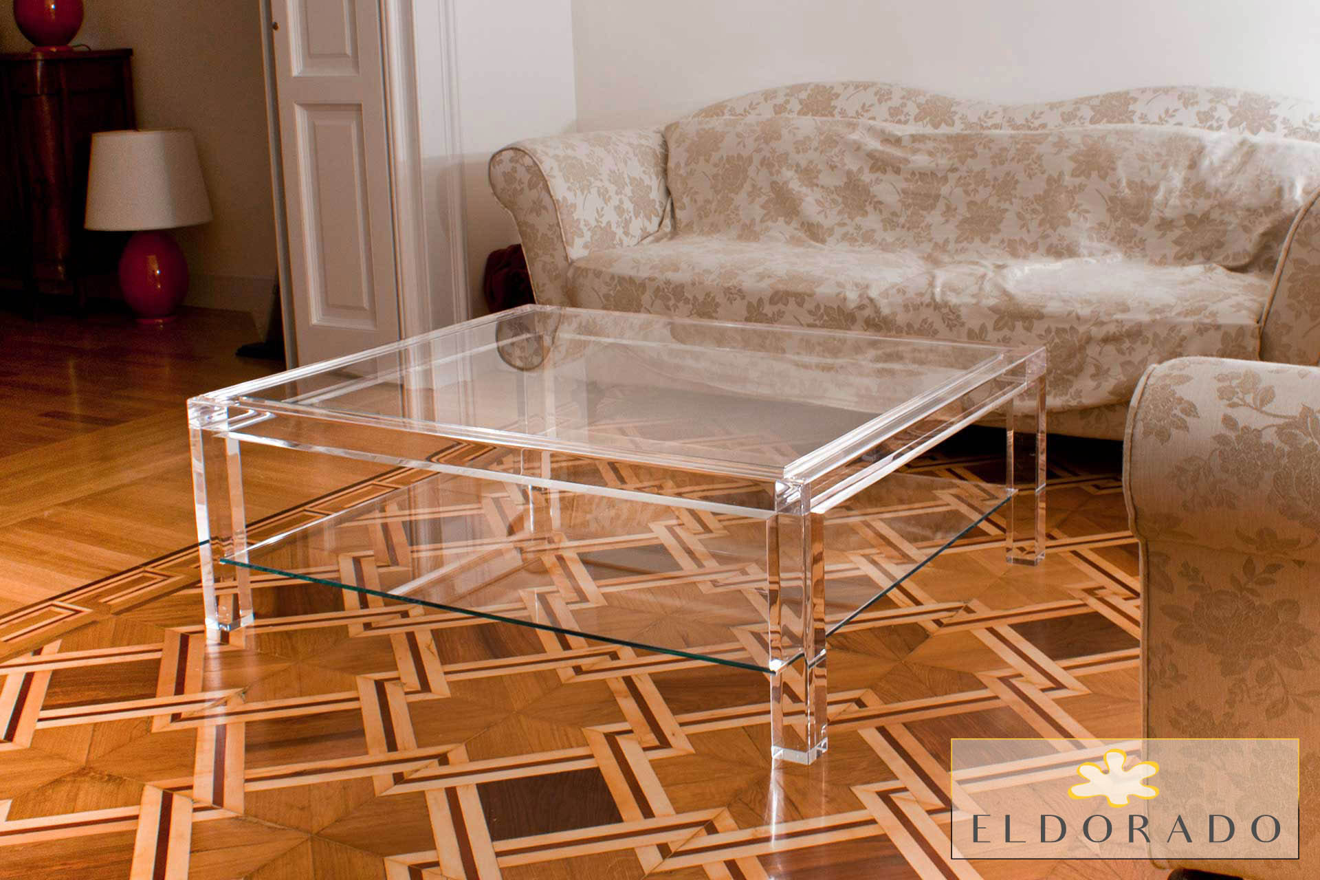 Tavolino in plexiglass MISSING cm 120 x 100 h.40 con ripiano